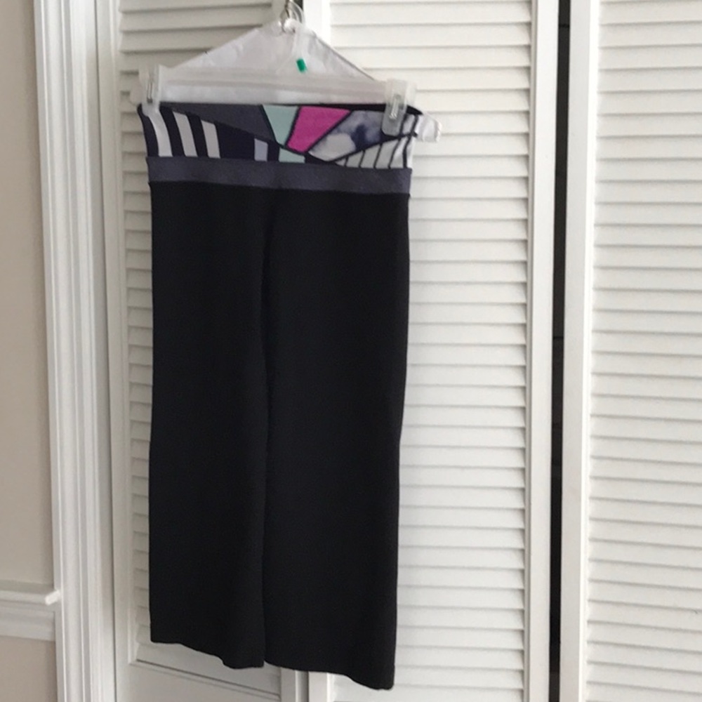 Lulu Lemon cropped pants